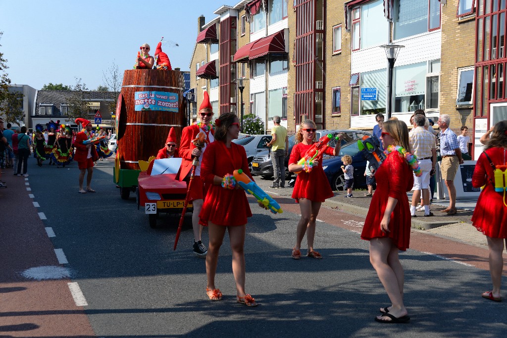 ../Images/Zomercarnaval Noordwijkerhout 124.jpg
